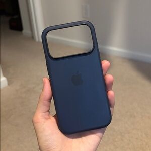 Apple iPhone 17 Pro Midnight Blue Silicone MagSafe iPhone Case